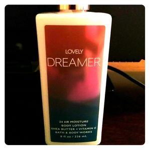 24 HR Moisture Body Lotion